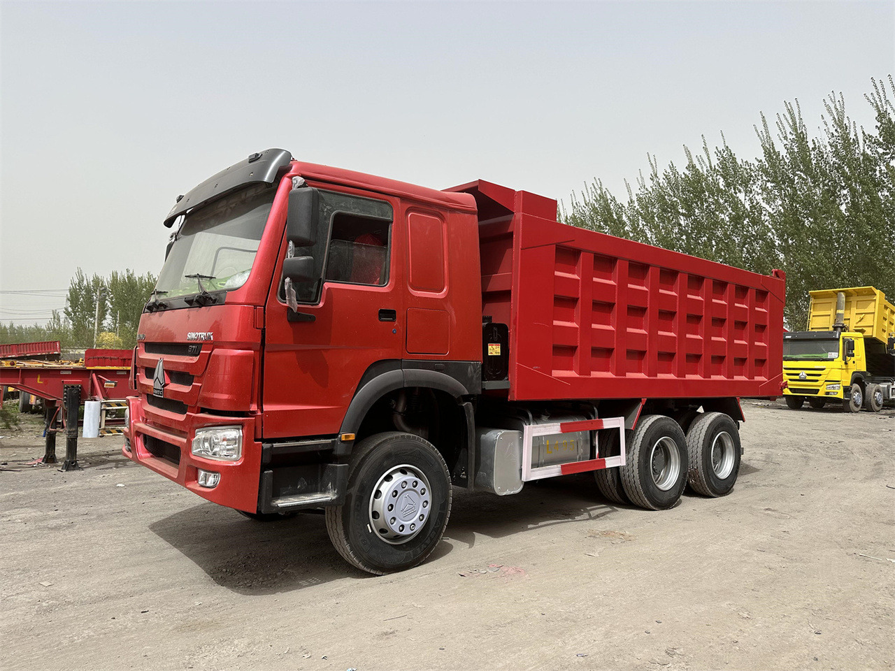 SINOTRUK Howo Dump truck 371 - Самосвал: фото 3 SINOTRUK Howo Dump truck 371 - Самосвал: фото 3
