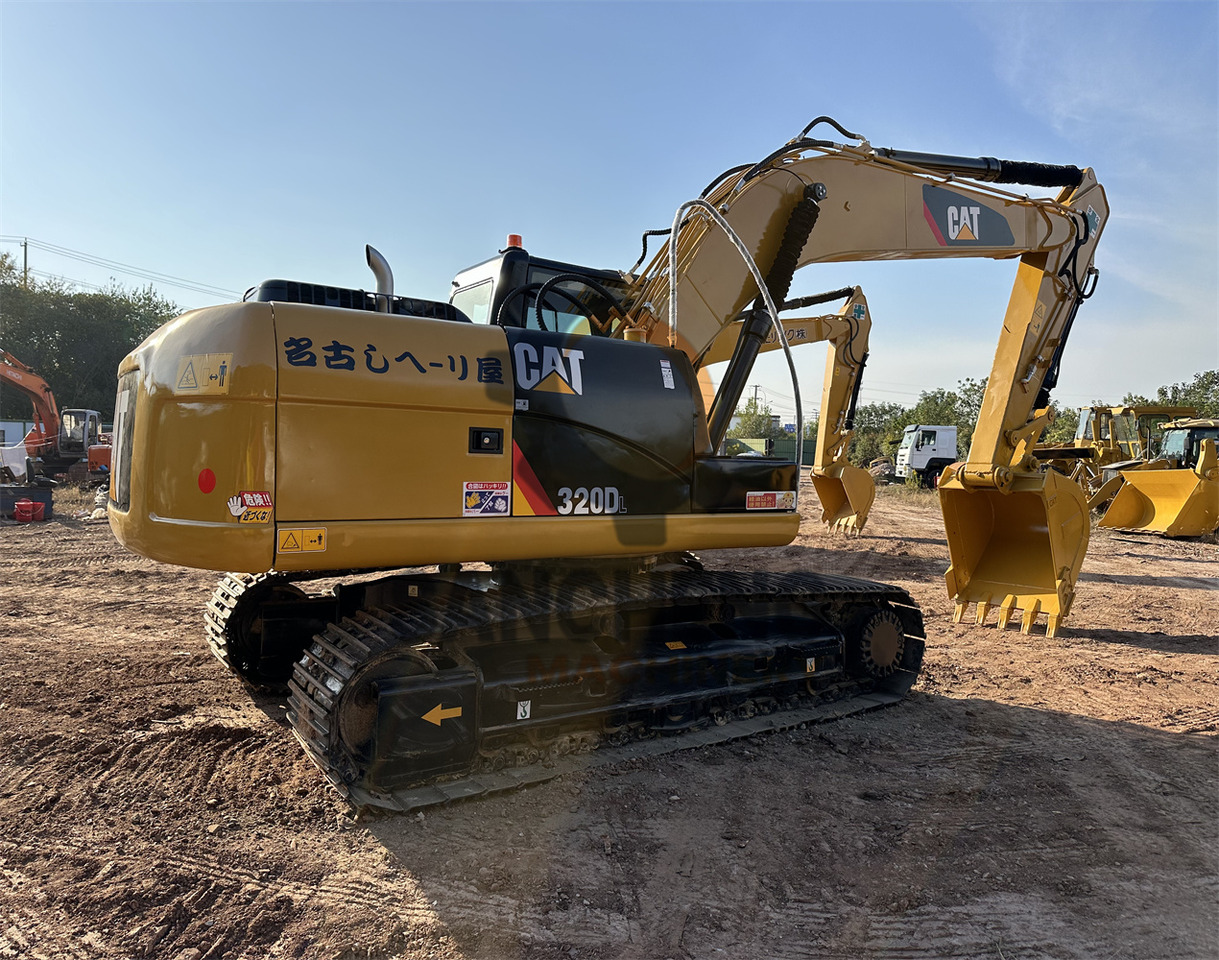 CATERPILLAR 320DL - Строительная техника: фото 3 CATERPILLAR 320DL - Строительная техника: фото 3