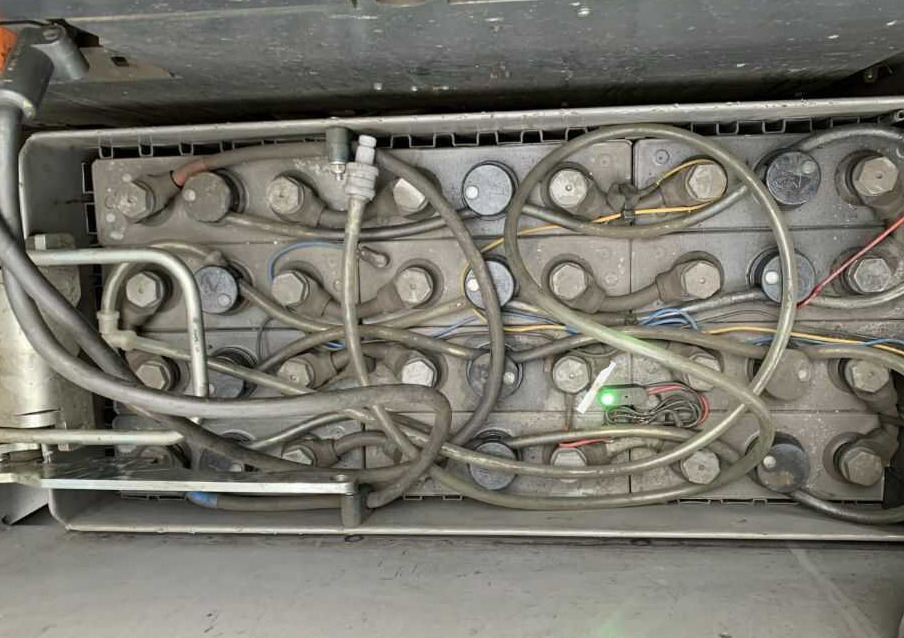 Штабелер Jungheinrich EJC214: фото 6 Штабелер Jungheinrich EJC214: фото 6