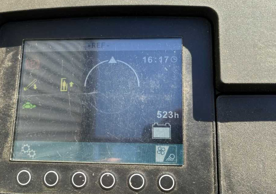 Jungheinrich EKS412s - Сборщик заказов: фото 5 Jungheinrich EKS412s - Сборщик заказов: фото 5