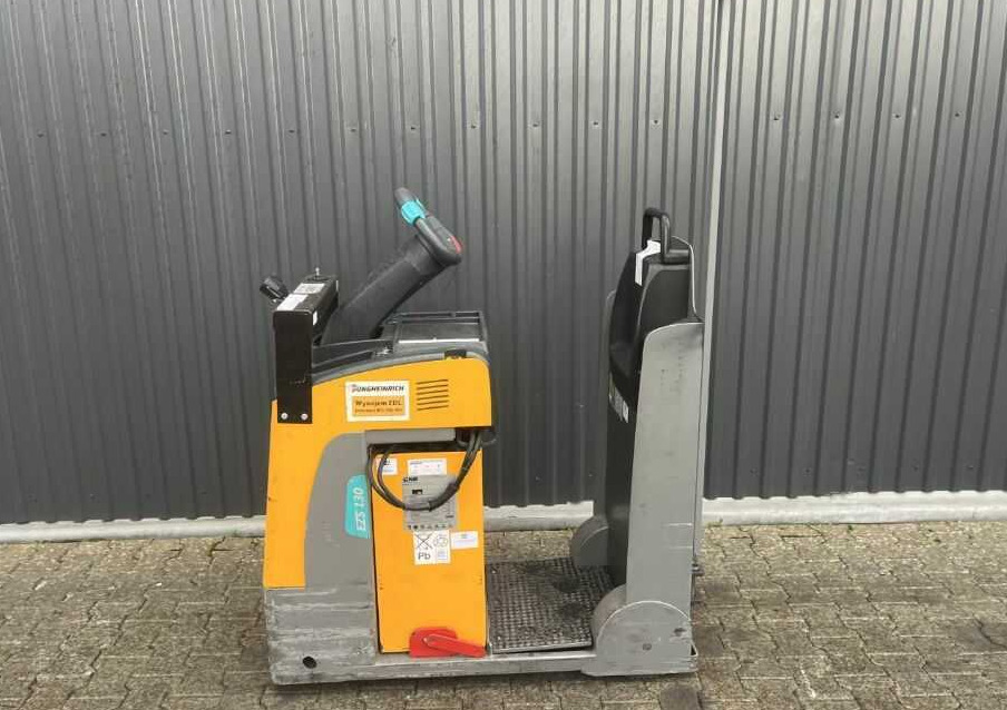 Jungheinrich EZS130 - Складской тягач: фото 2 Jungheinrich EZS130 - Складской тягач: фото 2