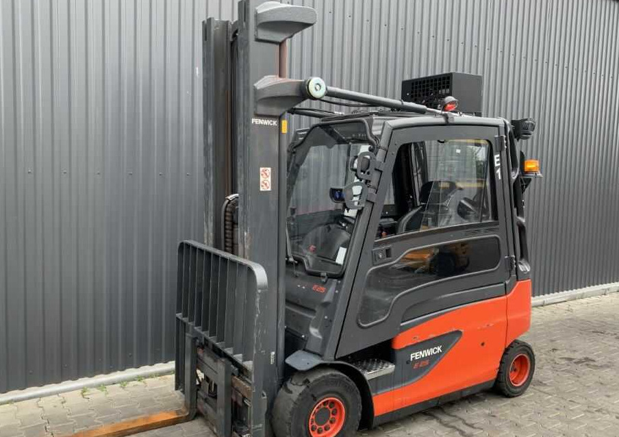Linde E25L-02 - Электропогрузчик: фото 1 Linde E25L-02 - Электропогрузчик: фото 1