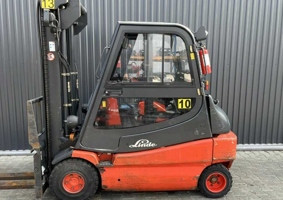 Linde E30-03 - Электропогрузчик: фото 2 Linde E30-03 - Электропогрузчик: фото 2