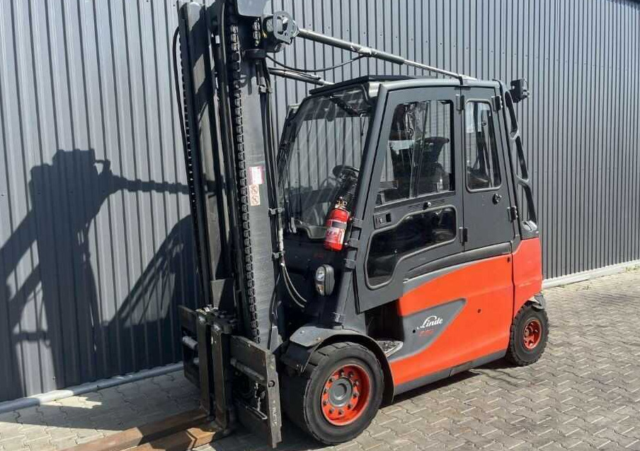 Linde E50HL-01 - Электропогрузчик: фото 1 Linde E50HL-01 - Электропогрузчик: фото 1