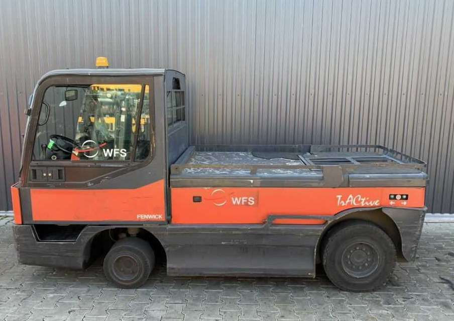 Linde P250 - Складской тягач: фото 2 Linde P250 - Складской тягач: фото 2