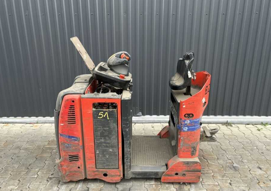 Linde P30C - Складской тягач: фото 2 Linde P30C - Складской тягач: фото 2