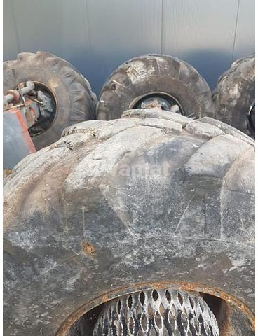 Шины и диски Michelin 18R19.5XF: фото 8