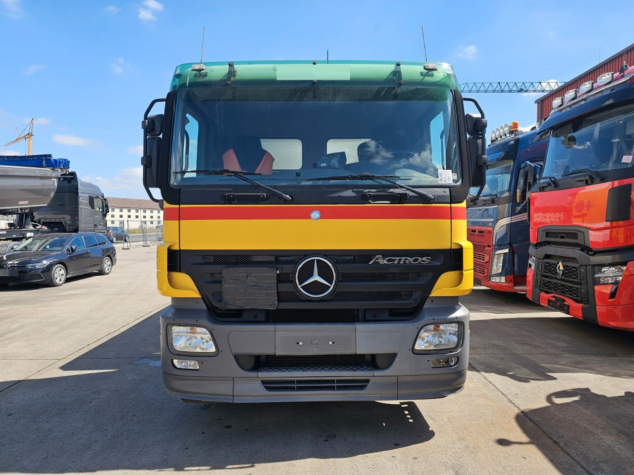 Mercedes-Benz ACTROS 1832 * OBER-& UNTER * 2 KAMMER * KLIMA * - Грузовик-цистерна: фото 2 Mercedes-Benz ACTROS 1832 * OBER-& UNTER * 2 KAMMER * KLIMA * - Грузовик-цистерна: фото 2