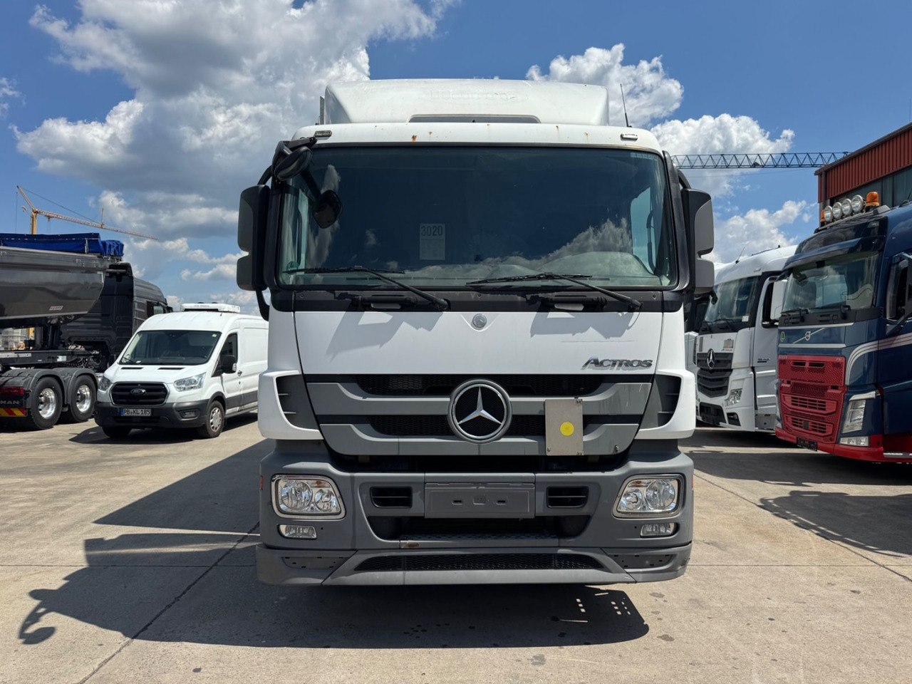 Mercedes-Benz ACTROS 1836*KOFFER*LBW 1,5 T*KLIMA*/ORG KM * - Грузовик с закрытым кузовом: фото 5 Mercedes-Benz ACTROS 1836*KOFFER*LBW 1,5 T*KLIMA*/ORG KM * - Грузовик с закрытым кузовом: фото 5