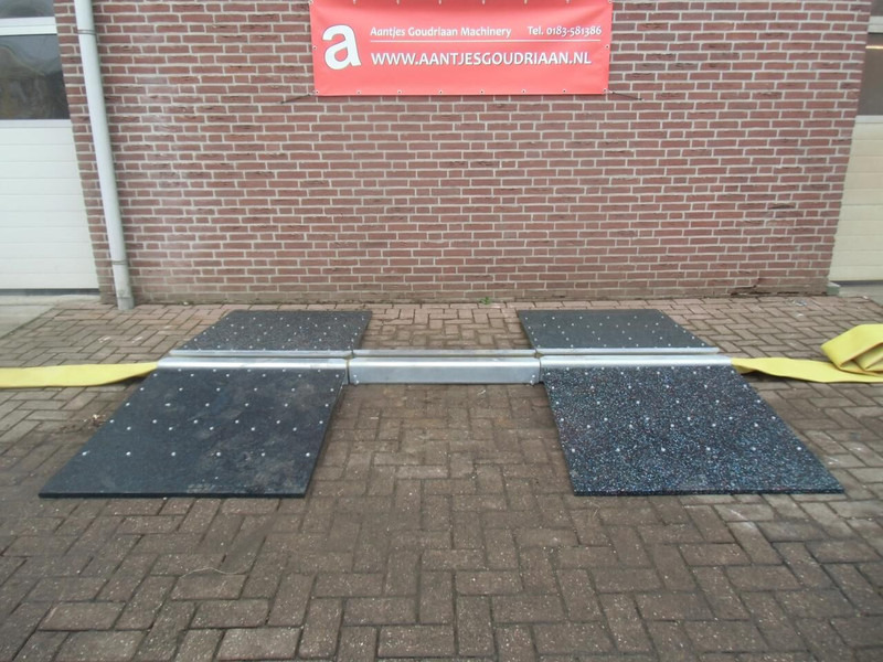 Onbekend Slangenbrug - Погрузочно-разгрузочная техника: фото 2 Onbekend Slangenbrug - Погрузочно-разгрузочная техника: фото 2