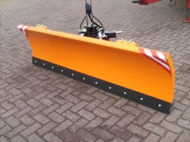 Robuuste sneeuwschuif F.C.R - Отвал для снега: фото 1 Robuuste sneeuwschuif F.C.R - Отвал для снега: фото 1