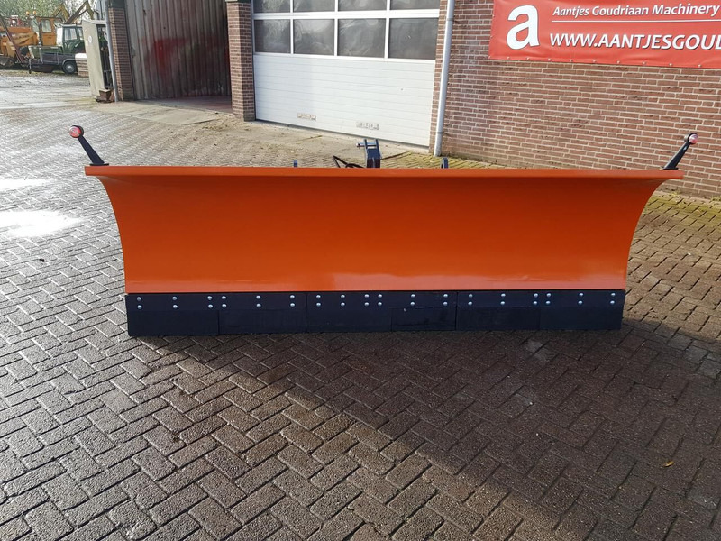 Sneeuwschuif - Отвал для снега: фото 2 Sneeuwschuif - Отвал для снега: фото 2