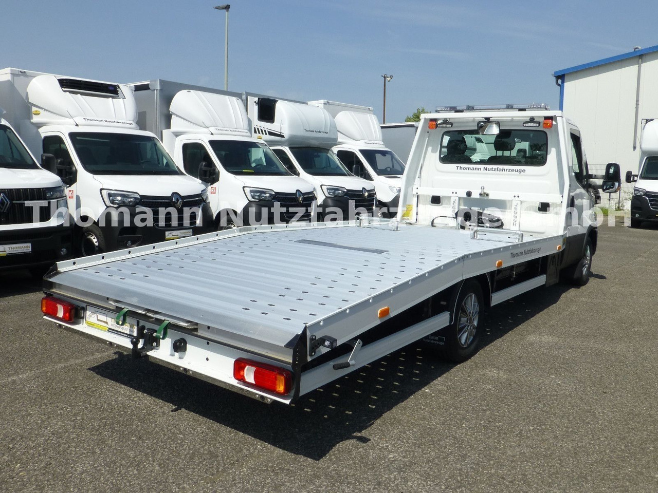 Iveco Daily 35S18 Autotransporter Aut. Luftfed. NAVI - Эвакуатор: фото 4 Iveco Daily 35S18 Autotransporter Aut. Luftfed. NAVI - Эвакуатор: фото 4