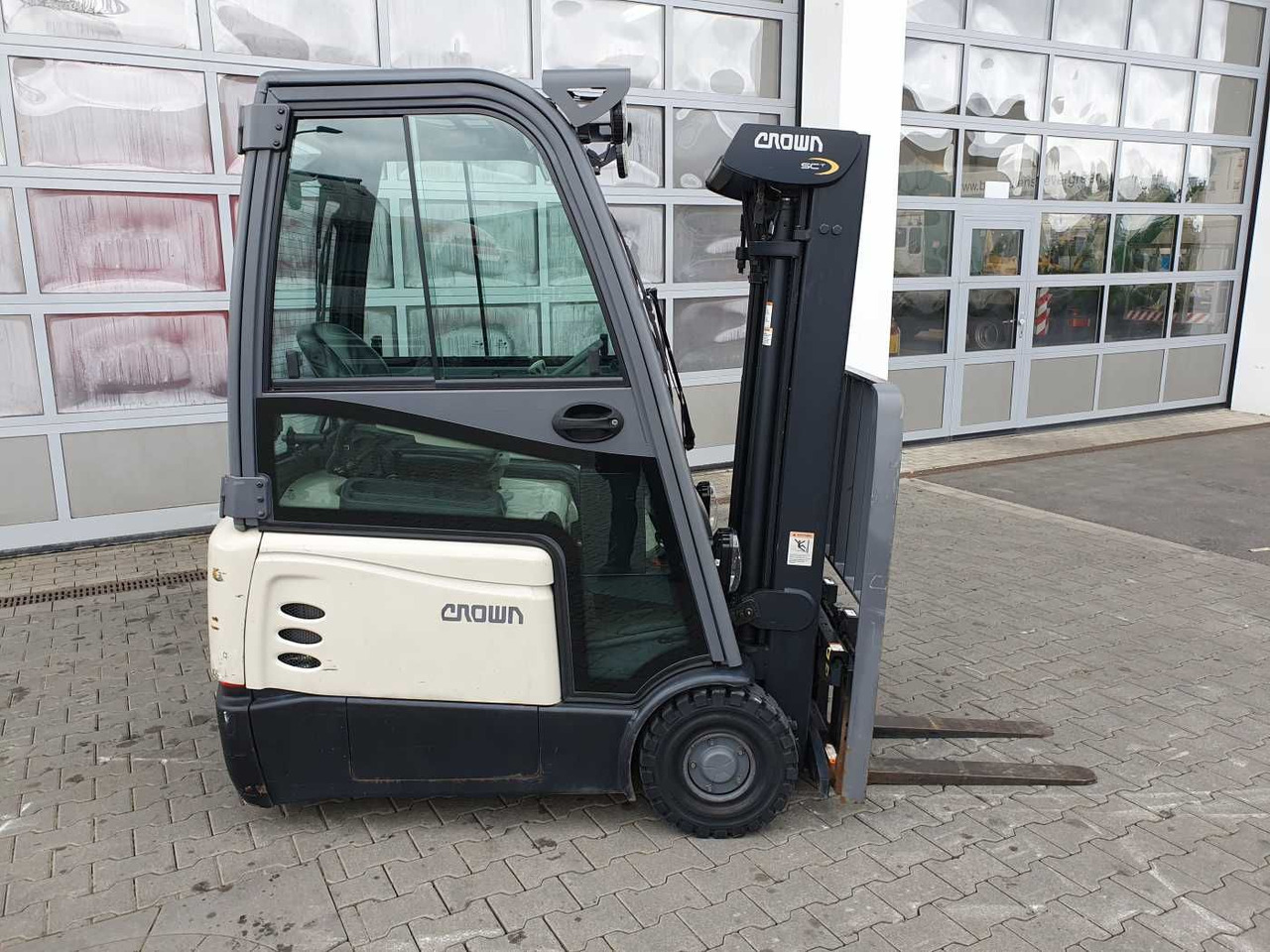 Crown SCT6020-1.3 /Triplex: 4.30m / SS / 1.185h! - Электропогрузчик: фото 3 Crown SCT6020-1.3 /Triplex: 4.30m / SS / 1.185h! - Электропогрузчик: фото 3