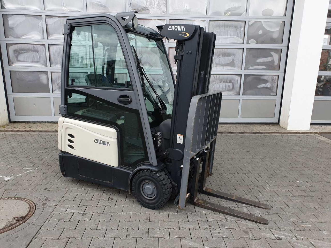 Crown SCT6020-1.3 /Triplex: 4.30m / SS / 1.185h! - Электропогрузчик: фото 2 Crown SCT6020-1.3 /Triplex: 4.30m / SS / 1.185h! - Электропогрузчик: фото 2