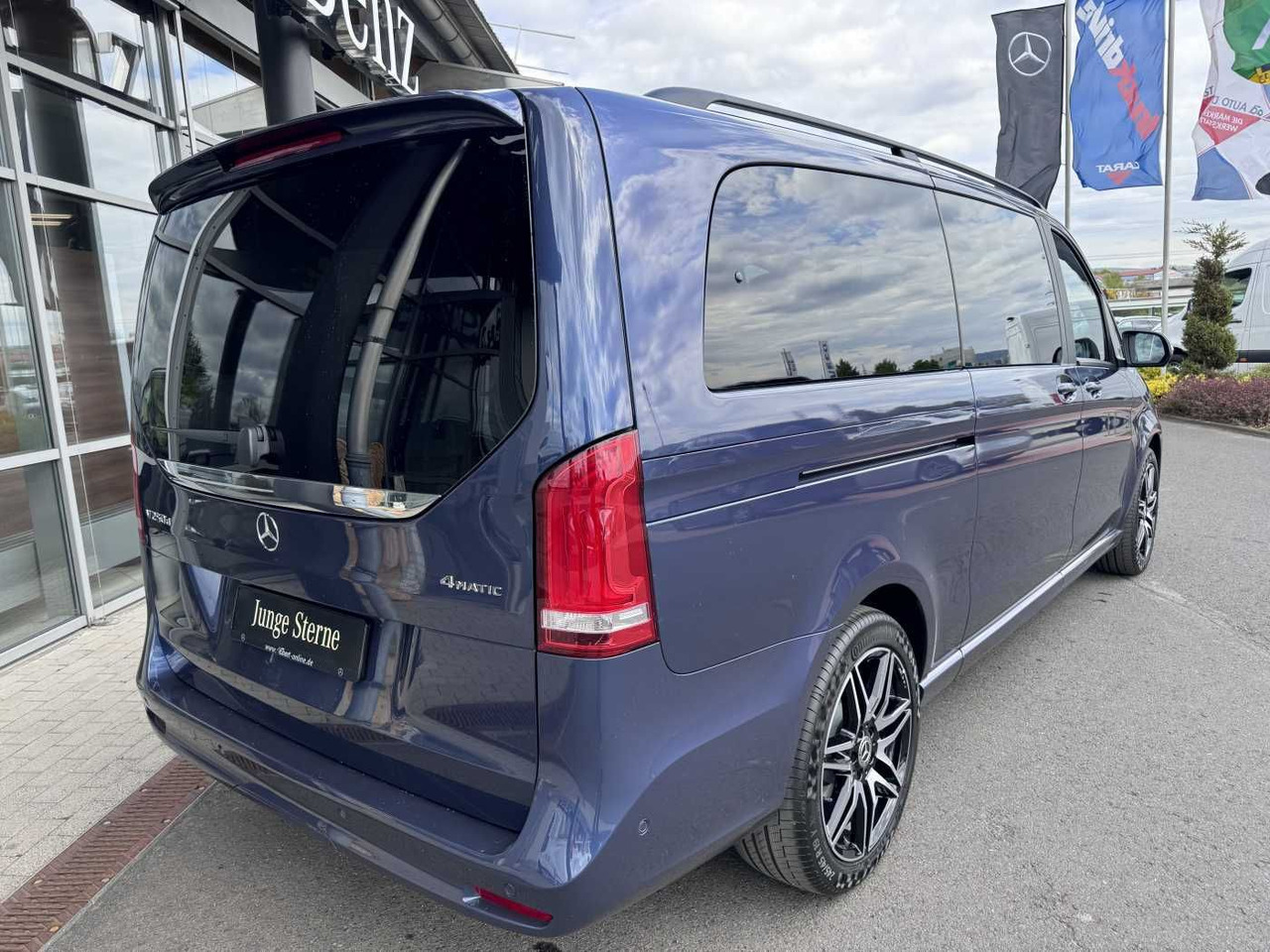 Mercedes-Benz V 250 d EDITION 4MATIC AMG DISTRONIC AHK Tisch - Другая техника: фото 4 Mercedes-Benz V 250 d EDITION 4MATIC AMG DISTRONIC AHK Tisch - Другая техника: фото 4