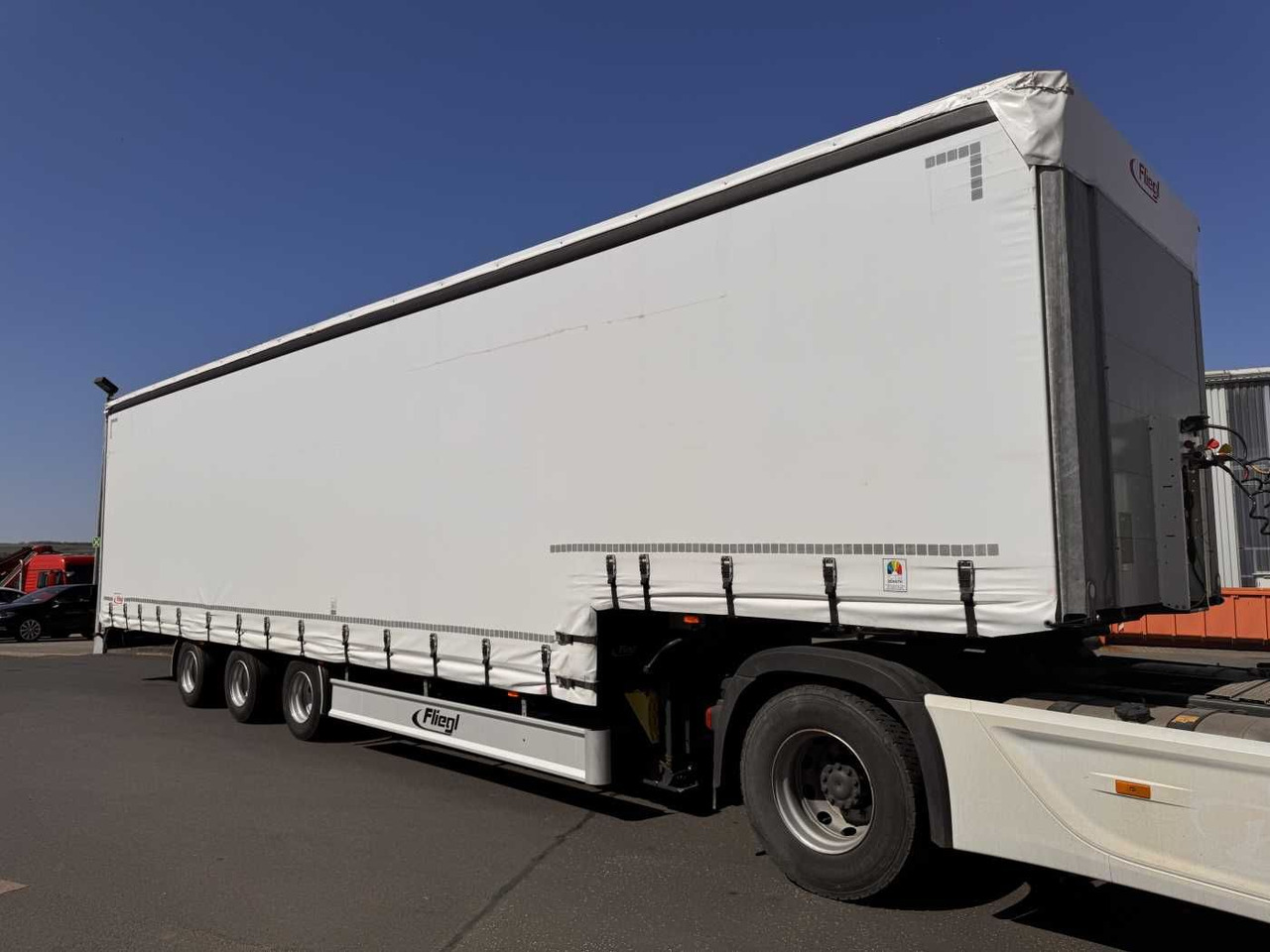 Fliegl SDS 350 Schiebeplane+Verdeck XL SAF 20.900Km - Тентованный полуприцеп: фото 2 Fliegl SDS 350 Schiebeplane+Verdeck XL SAF 20.900Km - Тентованный полуприцеп: фото 2