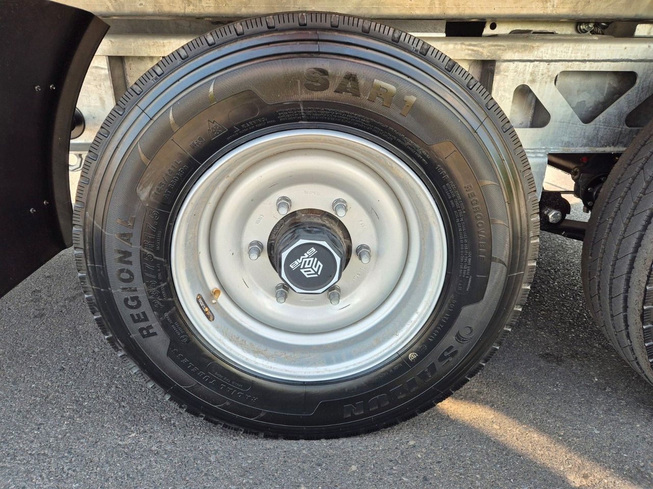 Самосвальный прицеп Humbaur HTK 115524 Dreiseitenkipper vollverzinkt: фото 15