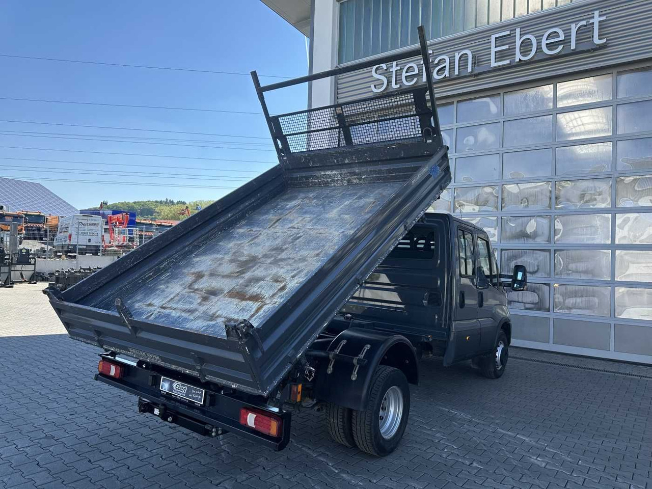 Iveco 70C18H Meiller 3-S.Kipper *R.3750mm*7Sitze*AHK* - Малотоннажный самосвал: фото 4 Iveco 70C18H Meiller 3-S.Kipper *R.3750mm*7Sitze*AHK* - Малотоннажный самосвал: фото 4