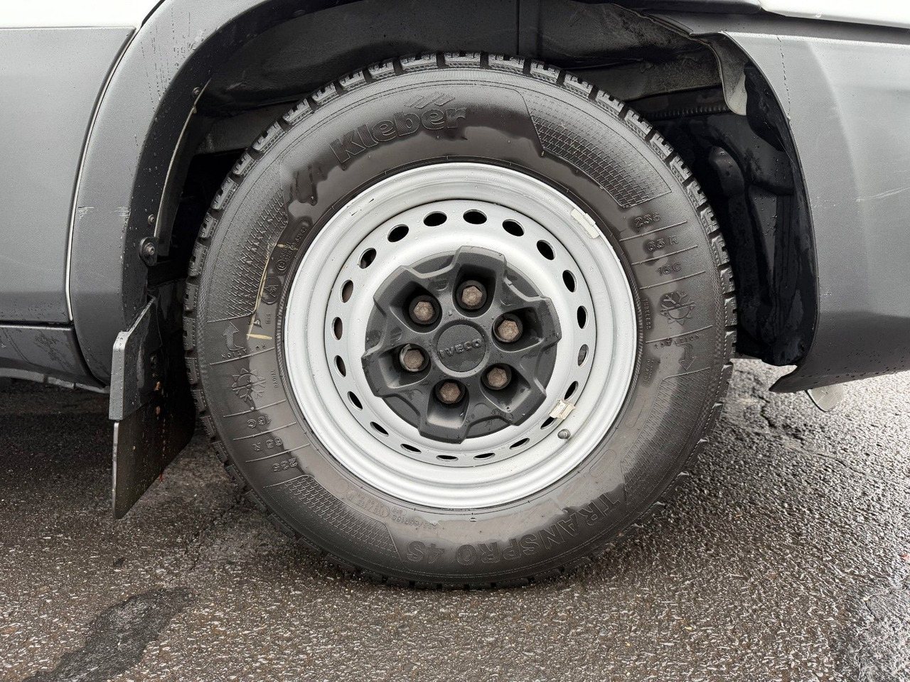 Цельнометаллический фургон Iveco Daily 35S16 V *Klima*R4.100mm*: фото 17 Цельнометаллический фургон Iveco Daily 35S16 V *Klima*R4.100mm*: фото 17