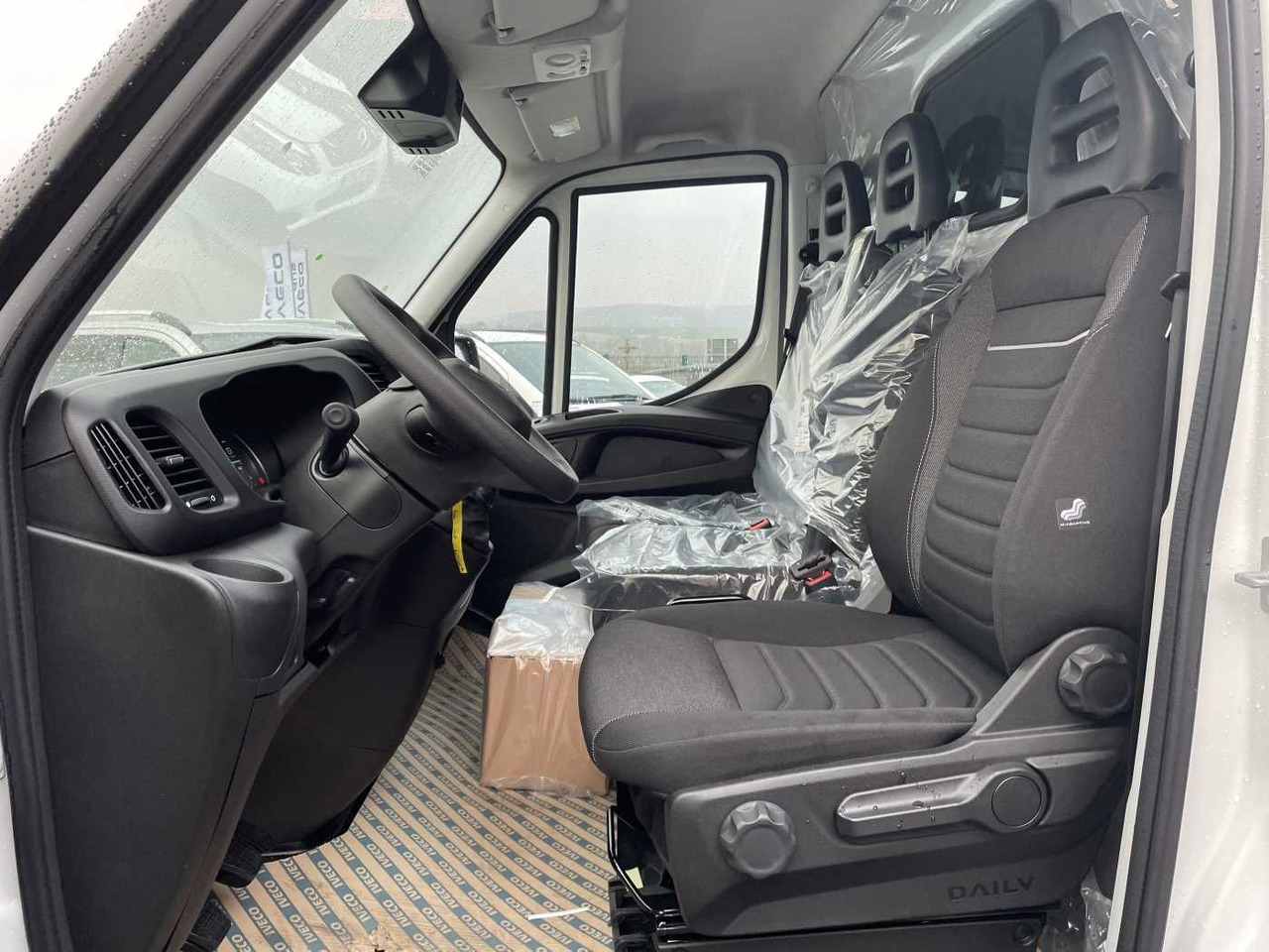 Цельнометаллический фургон Iveco Daily 35S16V *Klima*R4.100mm*: фото 10