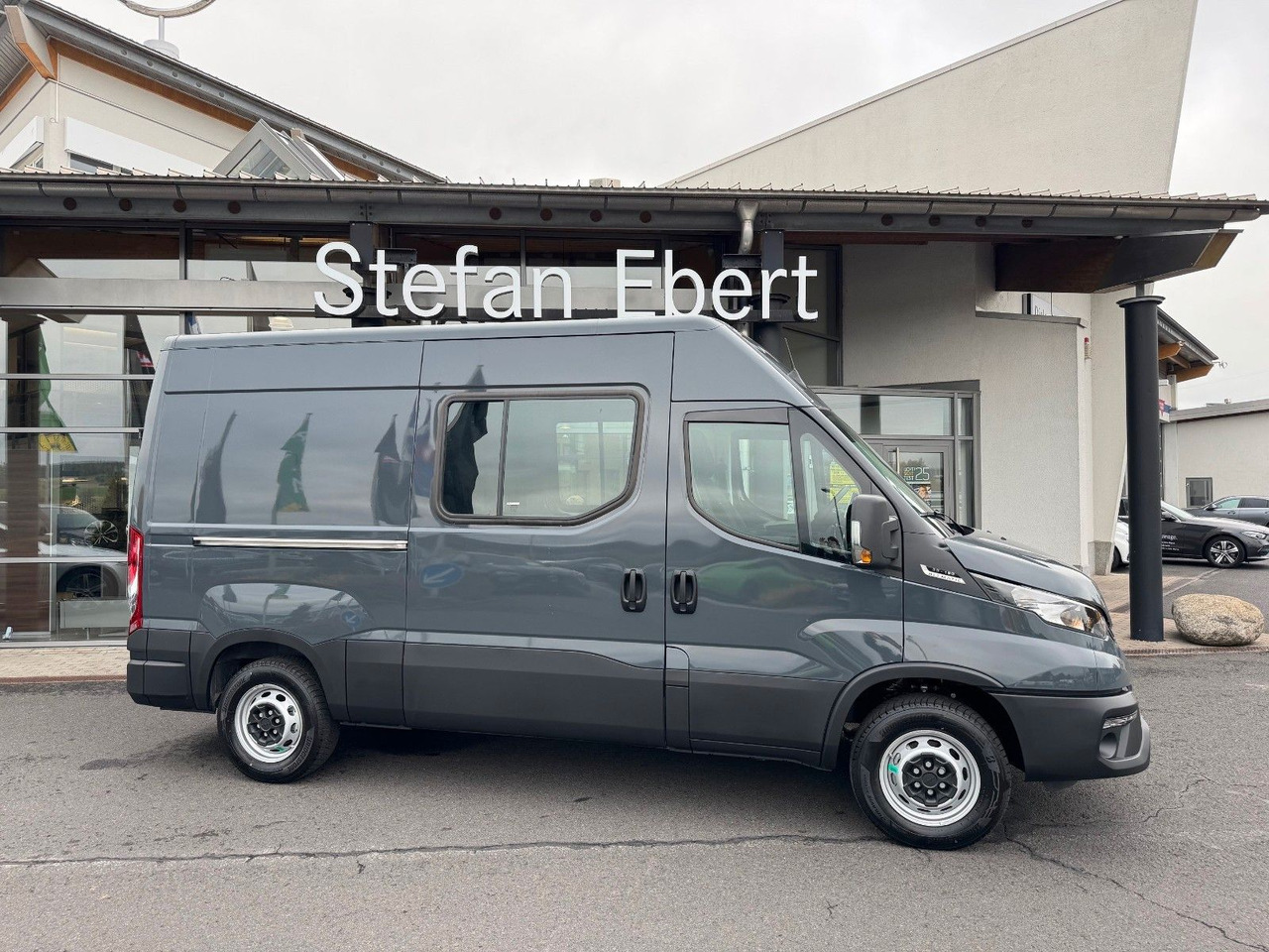 Цельнометаллический фургон Iveco Daily 35S18HA8 3.0L *R3.520mm*AHK*2xSchiebetür*: фото 11