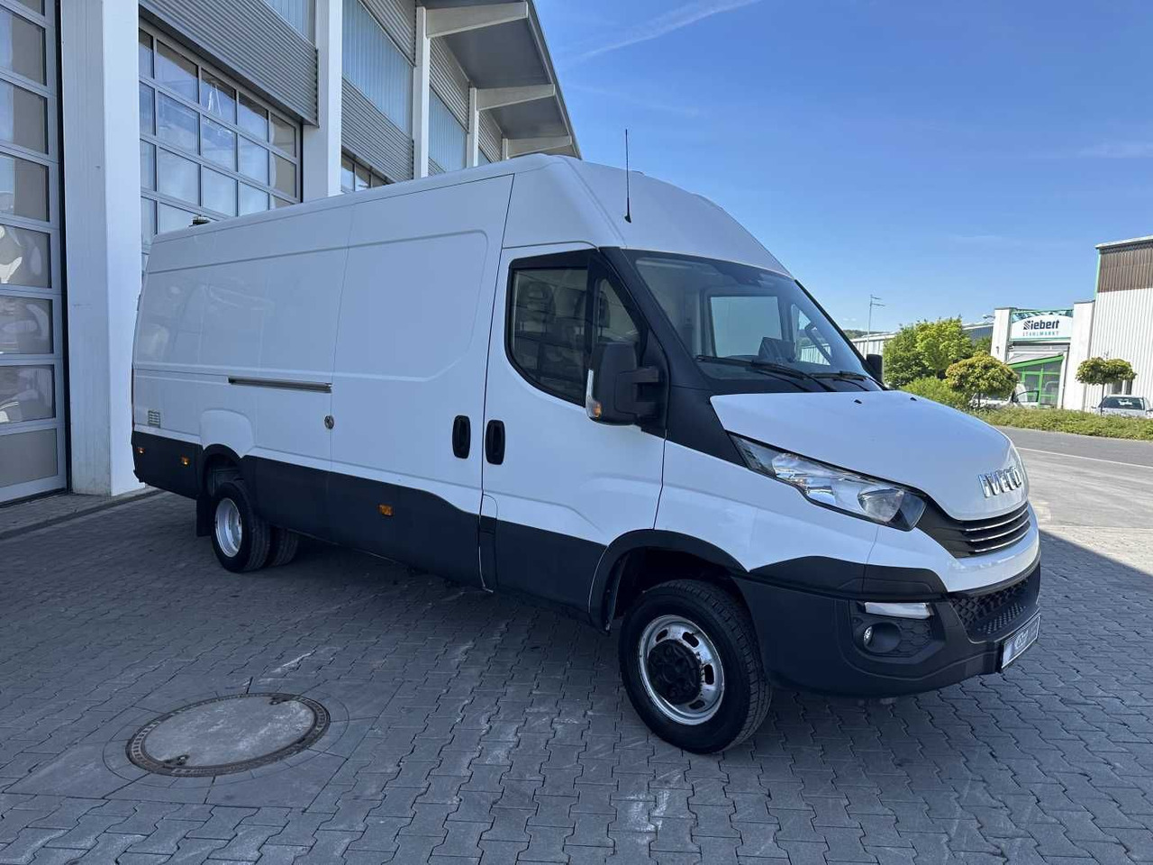 Iveco Daily 50C16 R4.100mm *AHK*Automatik*Ladekran* - Цельнометаллический фургон: фото 3 Iveco Daily 50C16 R4.100mm *AHK*Automatik*Ladekran* - Цельнометаллический фургон: фото 3