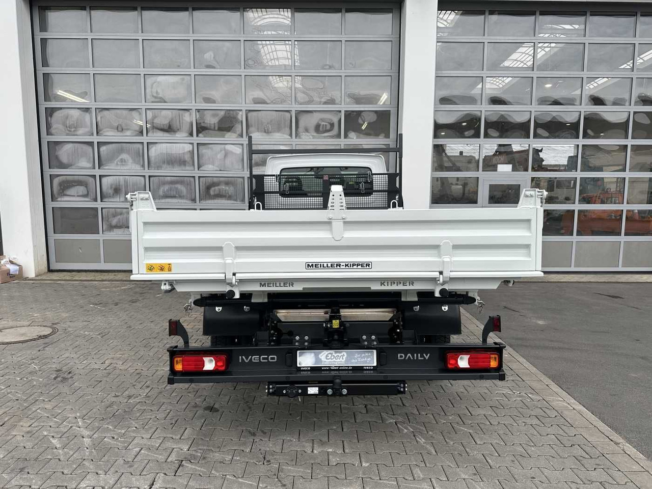 Iveco Daily 70C18H 3-S.-Kipper *R3.750mm*2xAHK* - Малотоннажный самосвал: фото 5 Iveco Daily 70C18H 3-S.-Kipper *R3.750mm*2xAHK* - Малотоннажный самосвал: фото 5