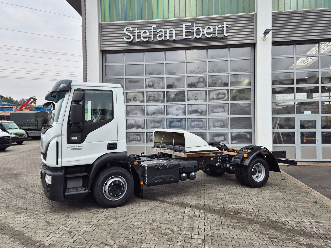 Iveco Eurocargo ML120E21/FP Spoiler Klima Xenon 3 St. - Грузовик-шасси: фото 4 Iveco Eurocargo ML120E21/FP Spoiler Klima Xenon 3 St. - Грузовик-шасси: фото 4