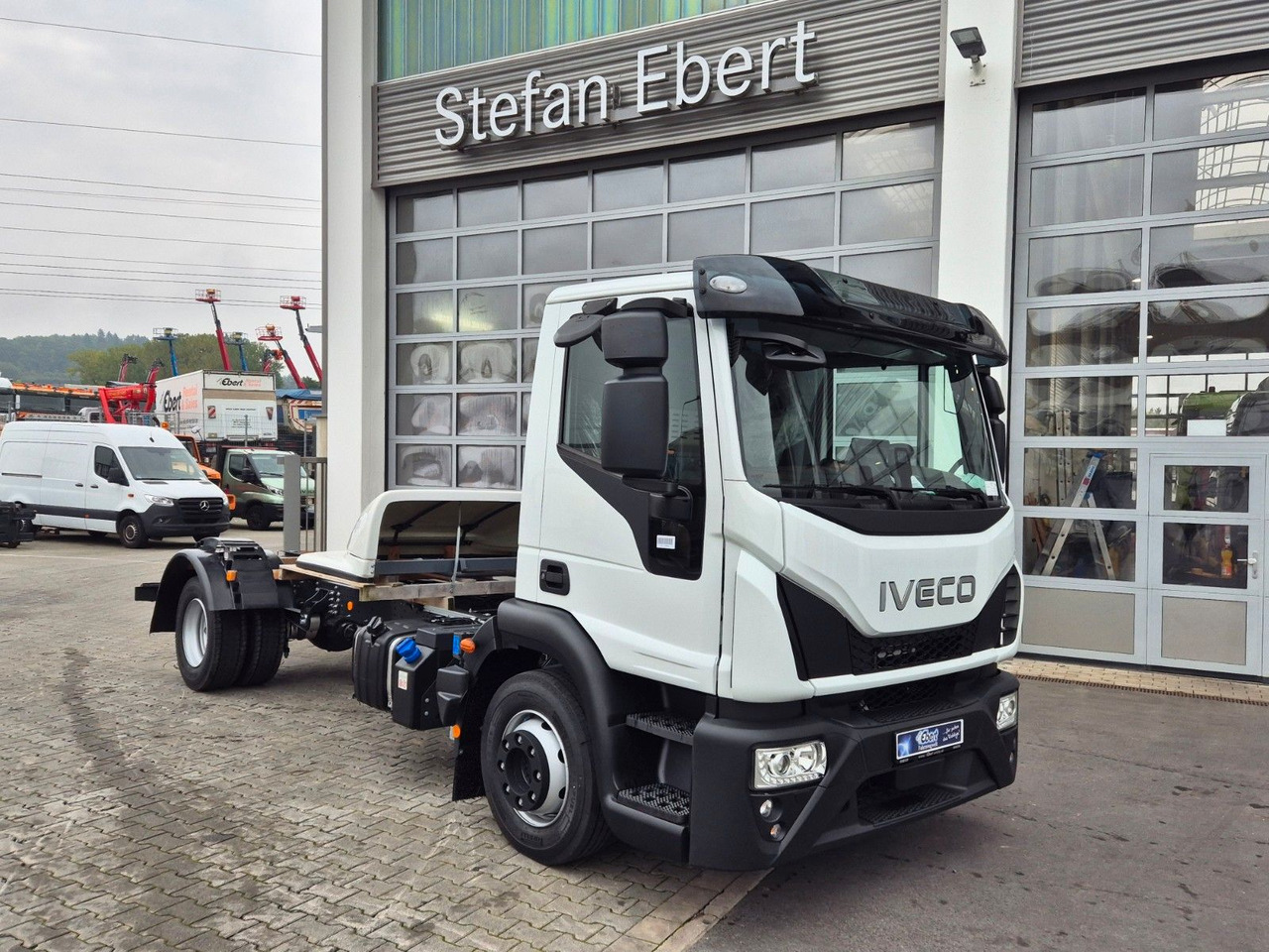 Iveco Eurocargo ML120E21/FP Spoiler Klima Xenon 3 St. - Грузовик-шасси: фото 3 Iveco Eurocargo ML120E21/FP Spoiler Klima Xenon 3 St. - Грузовик-шасси: фото 3