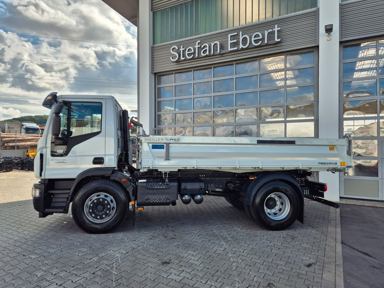 Iveco Eurocargo ML180E32K 4x2 Meiller AHK - Самосвал: фото 3 Iveco Eurocargo ML180E32K 4x2 Meiller AHK - Самосвал: фото 3