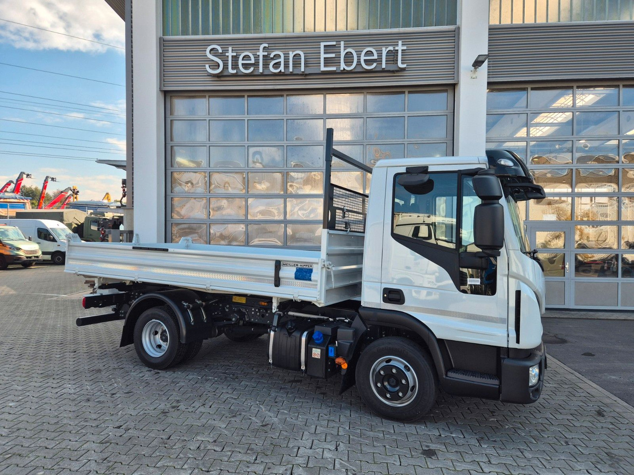 Iveco Eurocargo ML80E21 Meiller 2x AHK 3 Sitze - Самосвал: фото 4 Iveco Eurocargo ML80E21 Meiller 2x AHK 3 Sitze - Самосвал: фото 4