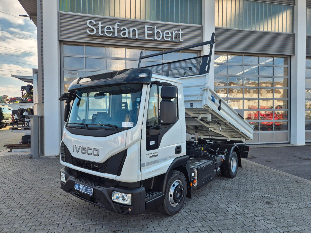 Iveco Eurocargo ML80E21 Meiller 2x AHK 3 Sitze Klima - Малотоннажный самосвал: фото 1 Iveco Eurocargo ML80E21 Meiller 2x AHK 3 Sitze Klima - Малотоннажный самосвал: фото 1
