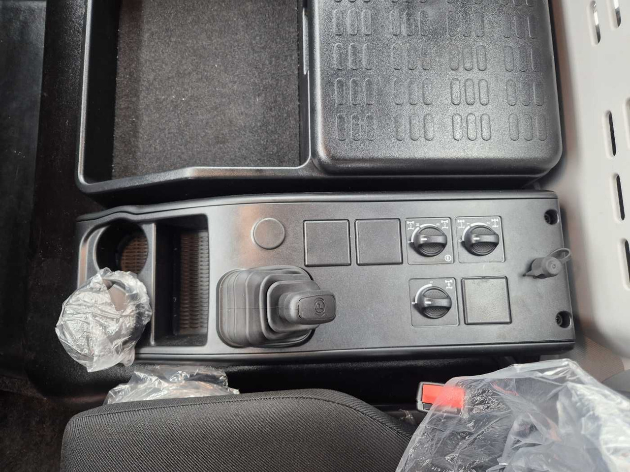 Самосвал Iveco ML150E28W 4x4 Meiller Dreiseitenkipper 2xAHK: фото 14