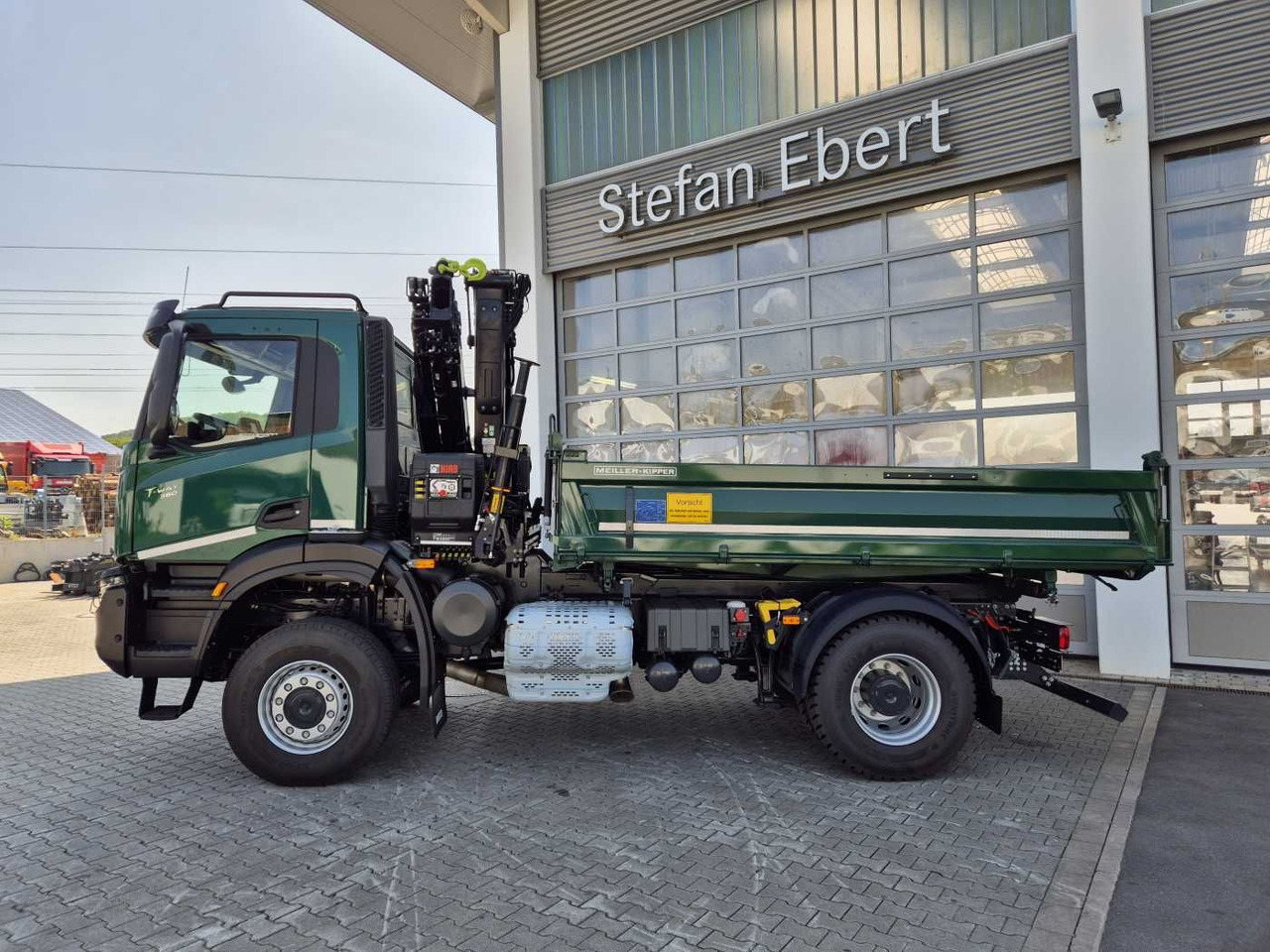 Iveco T-Way AD190T36W/P 4x4 HIAB X-HIDUO 118E-3 Funk - Самосвал, Автоманипулятор: фото 4 Iveco T-Way AD190T36W/P 4x4 HIAB X-HIDUO 118E-3 Funk - Самосвал, Автоманипулятор: фото 4