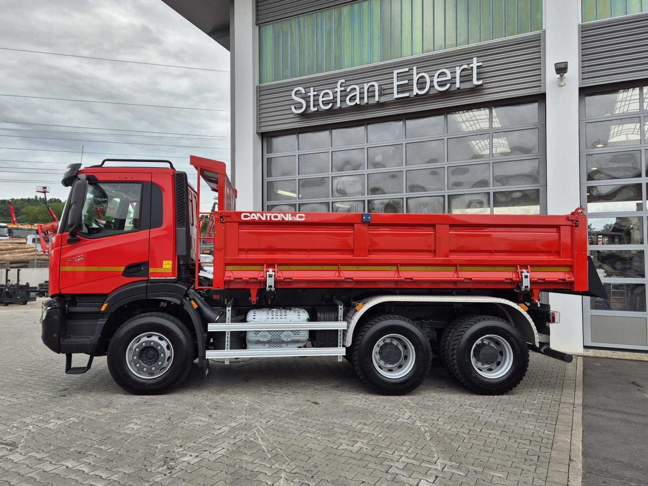 Iveco X-Way AD300X48Z HR OFF 6x4 Bordmatik Intarder - Самосвал: фото 4 Iveco X-Way AD300X48Z HR OFF 6x4 Bordmatik Intarder - Самосвал: фото 4