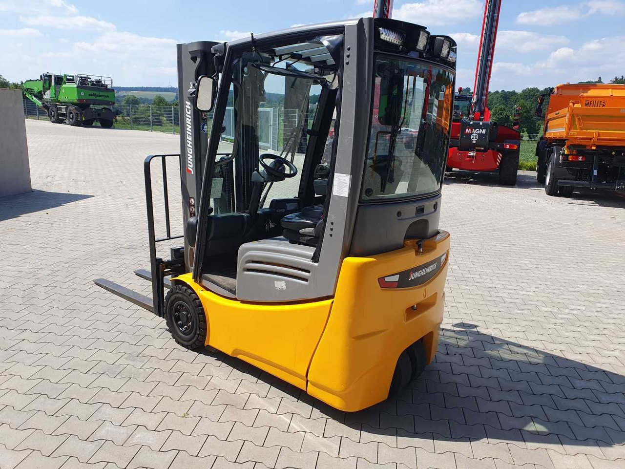 Jungheinrich EFG 215 / Triplex 4.25m / SS / nur 1.680h / 2021 - Электропогрузчик: фото 5 Jungheinrich EFG 215 / Triplex 4.25m / SS / nur 1.680h / 2021 - Электропогрузчик: фото 5