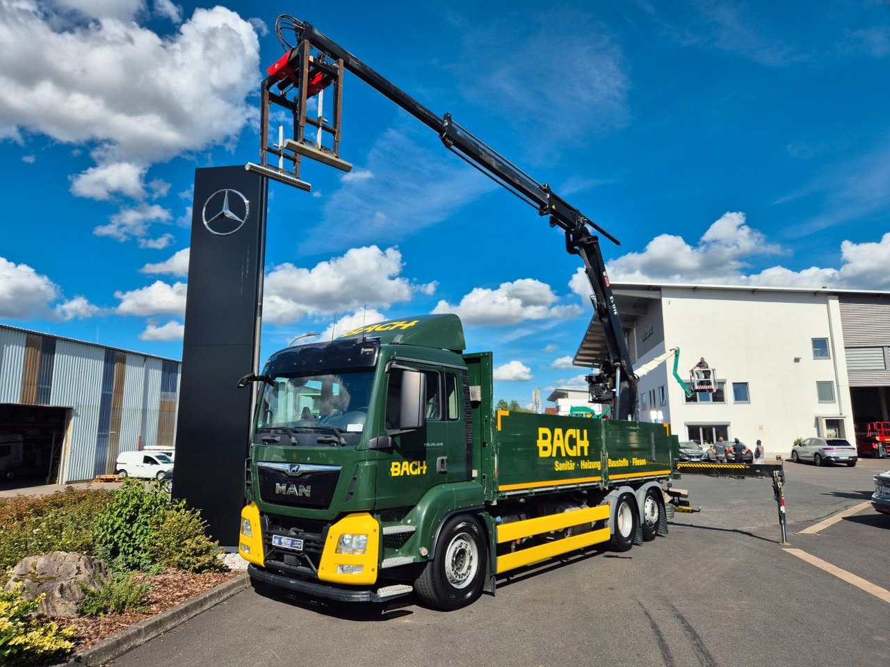 MAN TGS 26.420 6x2-4 LL Hiab 177K PRO 2 Stück - Грузовик бортовой/ Платформа: фото 1 MAN TGS 26.420 6x2-4 LL Hiab 177K PRO 2 Stück - Грузовик бортовой/ Платформа: фото 1