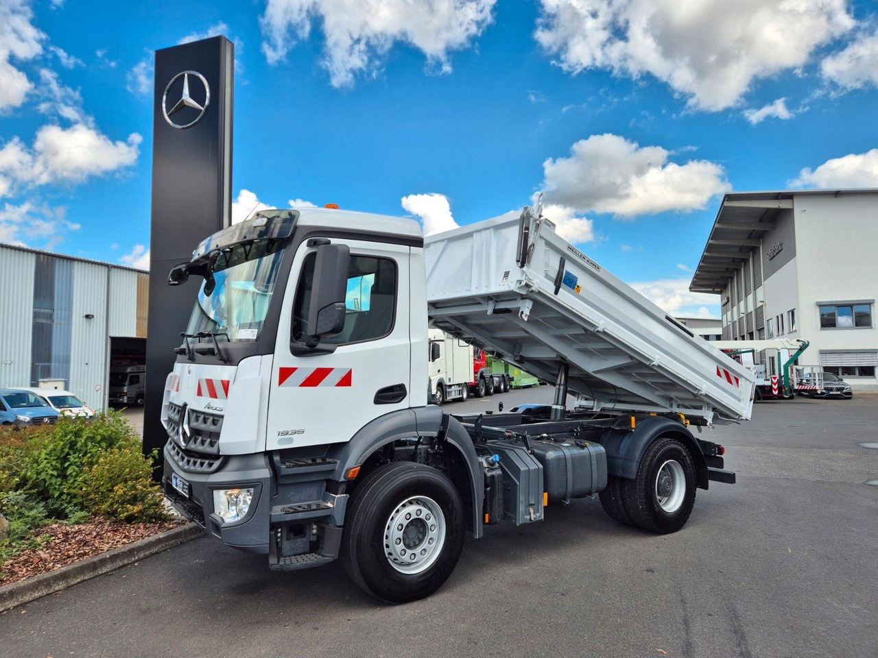 Mercedes-Benz Arocs 1935 K 4x2 Meiller AHK Navi PPC Klima - Самосвал: фото 1 Mercedes-Benz Arocs 1935 K 4x2 Meiller AHK Navi PPC Klima - Самосвал: фото 1