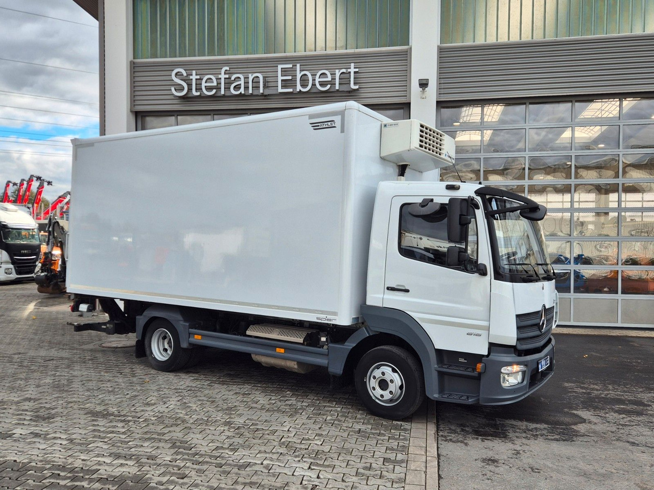 Mercedes-Benz Atego 818 L 4x2 LBW ThermoKing V-600 - Фургон-рефрижератор: фото 4 Mercedes-Benz Atego 818 L 4x2 LBW ThermoKing V-600 - Фургон-рефрижератор: фото 4