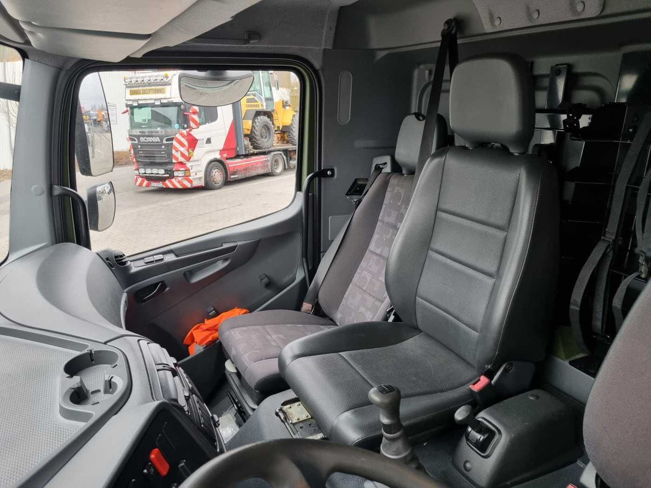 Тентованный грузовик Mercedes-Benz Axor 1829 A 4x4 Pritsche/Plane 10 Stück: фото 12 Тентованный грузовик Mercedes-Benz Axor 1829 A 4x4 Pritsche/Plane 10 Stück: фото 12