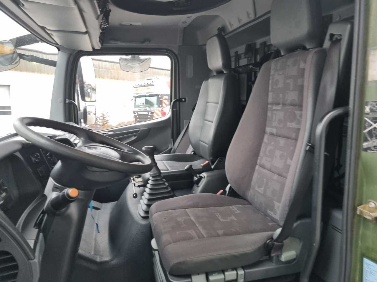 Тентованный грузовик Mercedes-Benz Axor 1829 A 4x4 Pritsche/Plane 10 Stück: фото 11 Тентованный грузовик Mercedes-Benz Axor 1829 A 4x4 Pritsche/Plane 10 Stück: фото 11