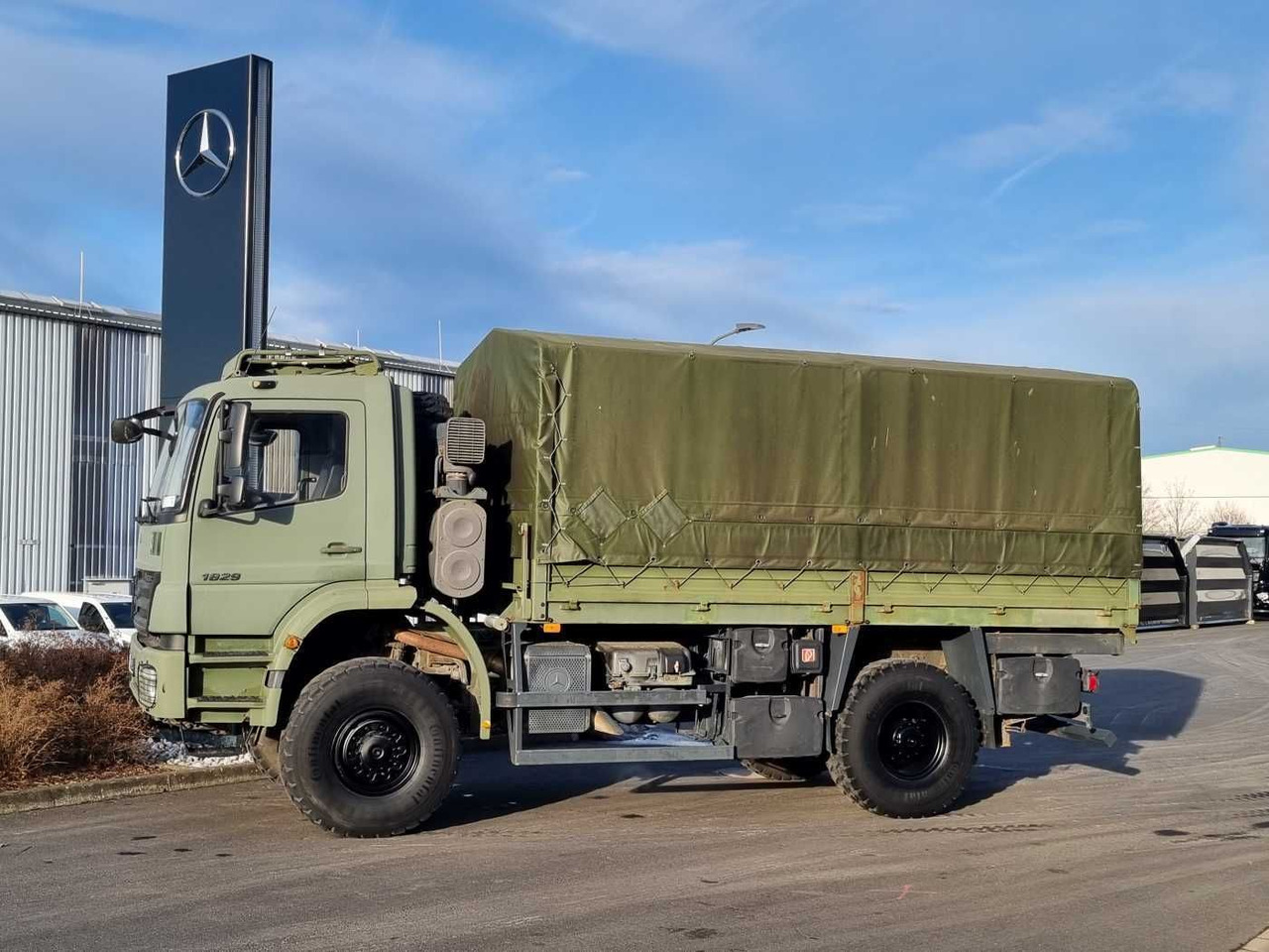 Mercedes-Benz Axor 1829 A 4x4 Pritsche/Plane 10 Stück - Грузовик бортовой/ Платформа: фото 5 Mercedes-Benz Axor 1829 A 4x4 Pritsche/Plane 10 Stück - Грузовик бортовой/ Платформа: фото 5