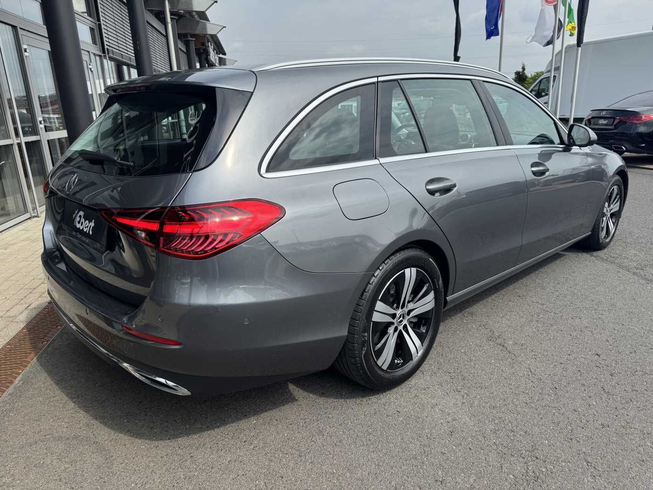 Mercedes-Benz C 220 d T 4M Pano+AHK+Distr+STDH+360+HUD - Легковой автомобиль: фото 4 Mercedes-Benz C 220 d T 4M Pano+AHK+Distr+STDH+360+HUD - Легковой автомобиль: фото 4