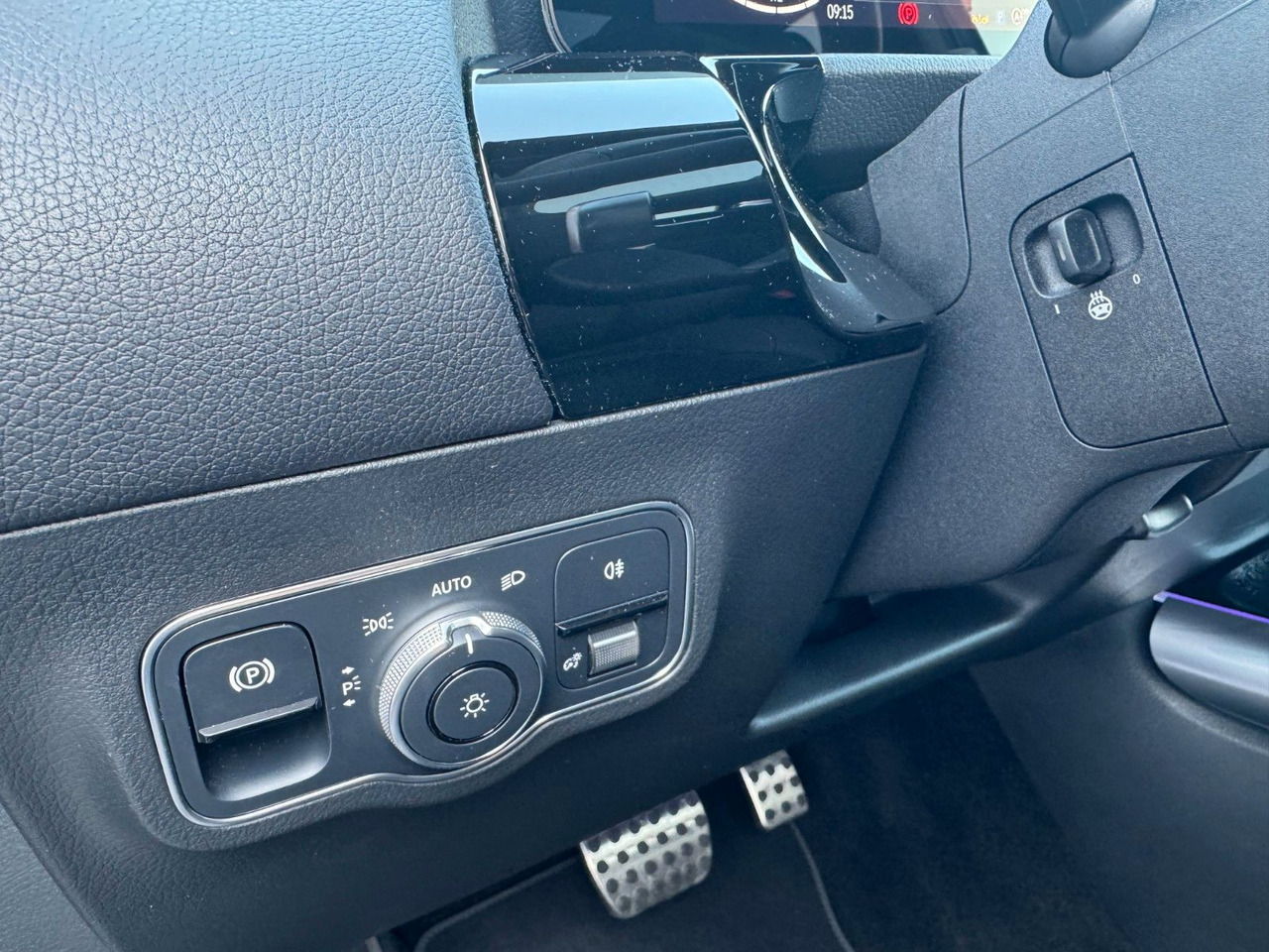 Внедорожник Mercedes-Benz GLA 200 AMG+PANO+DistrPlus+RFK+Night: фото 15