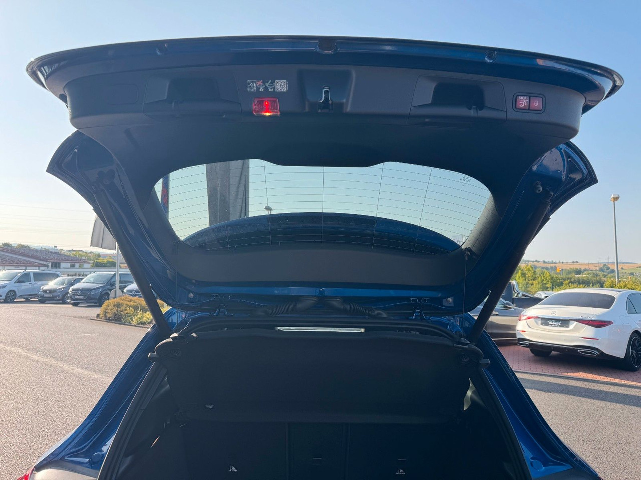 Внедорожник Mercedes-Benz GLA 200 AMG+PANO+DistrPlus+RFK+Night: фото 9