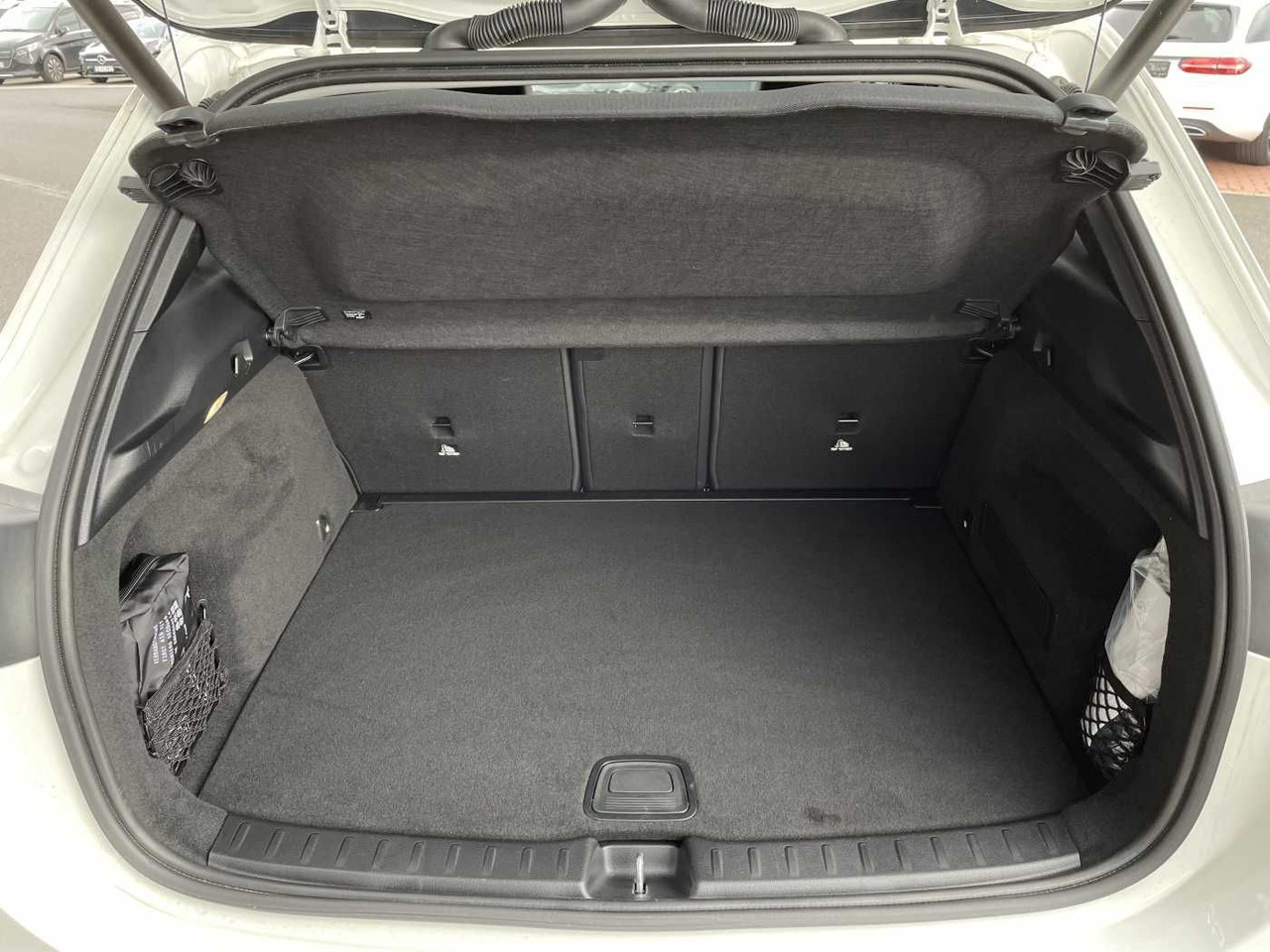 Внедорожник Mercedes-Benz GLA 220 4M 8G Progressive R-Kamera +Distr+Ambien: фото 6
