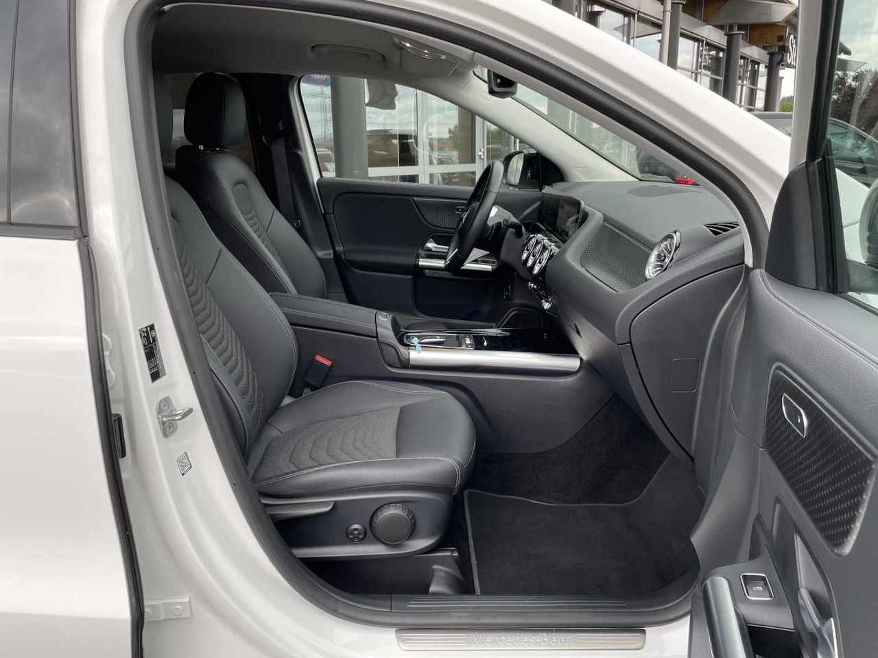 Внедорожник Mercedes-Benz GLA 220 4M 8G Progressive R-Kamera +Distr+Ambien: фото 8