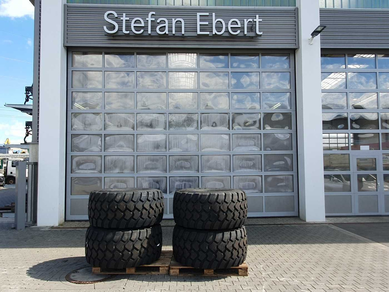 Mercedes-Benz Radlader Reifen mit Felge / NEU / lagernd - Колесо для Сельскохозяйственной техники: фото 1 Mercedes-Benz Radlader Reifen mit Felge / NEU / lagernd - Колесо для Сельскохозяйственной техники: фото 1