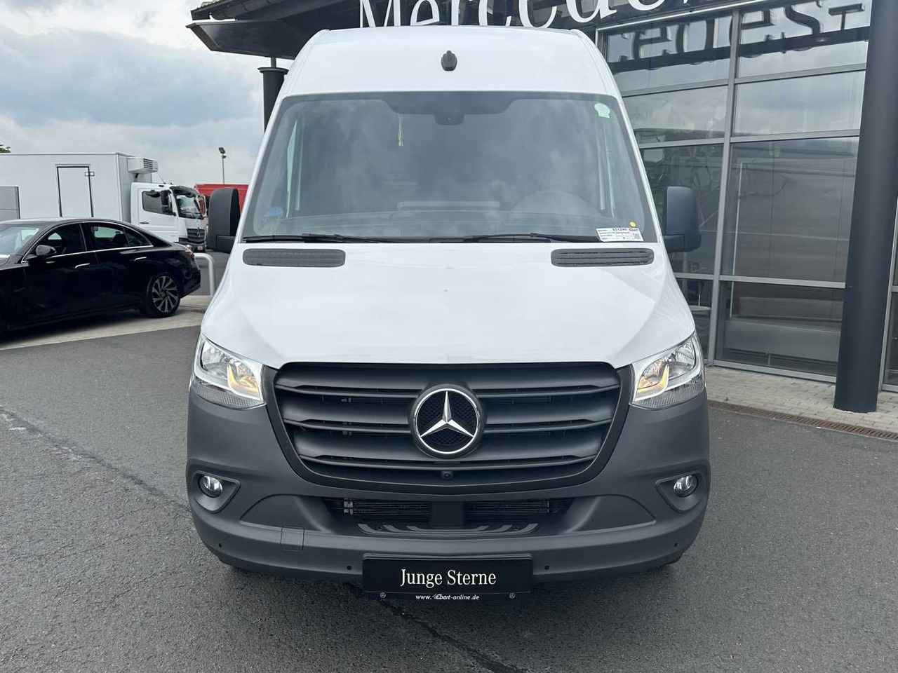 Mercedes-Benz Sprinter 317 CDI 3665 9G Klima 360 MBUX SHZ - Цельнометаллический фургон: фото 2 Mercedes-Benz Sprinter 317 CDI 3665 9G Klima 360 MBUX SHZ - Цельнометаллический фургон: фото 2